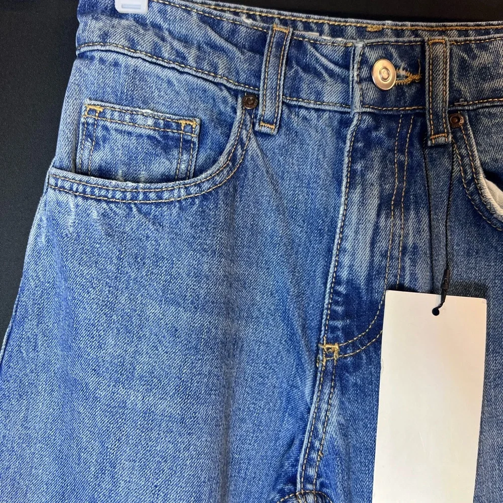 Zara Women's‎ Blue Distressed Denim Jeans USA 0 / EUR 32 NWT
